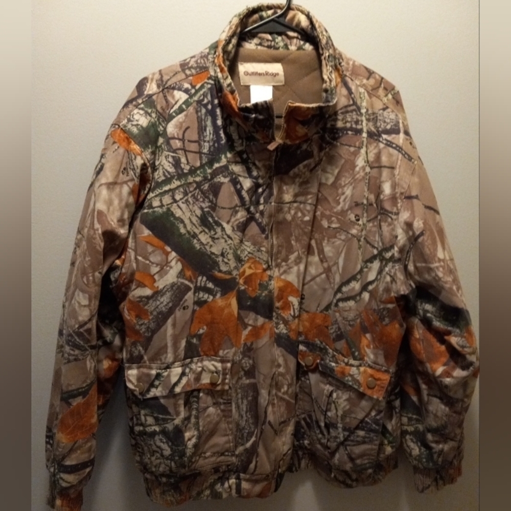 Men's Lg  Camouflage Outfitters Ridge  Hunting Fusion 3-D Jacket L (42/44)